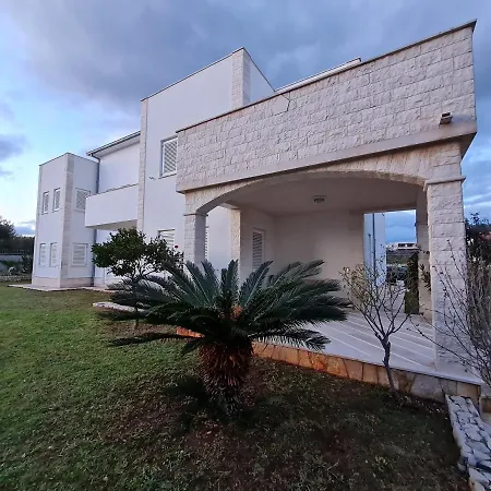 Vila Mali San Апартаменты *