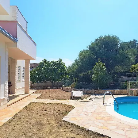 Апартаменты Vila Mali San Трогир