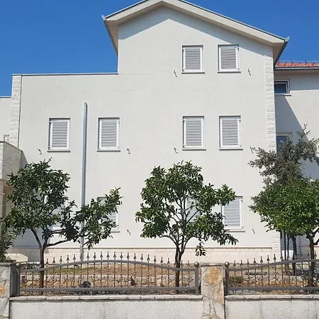 Vila Mali San Апартаменты *